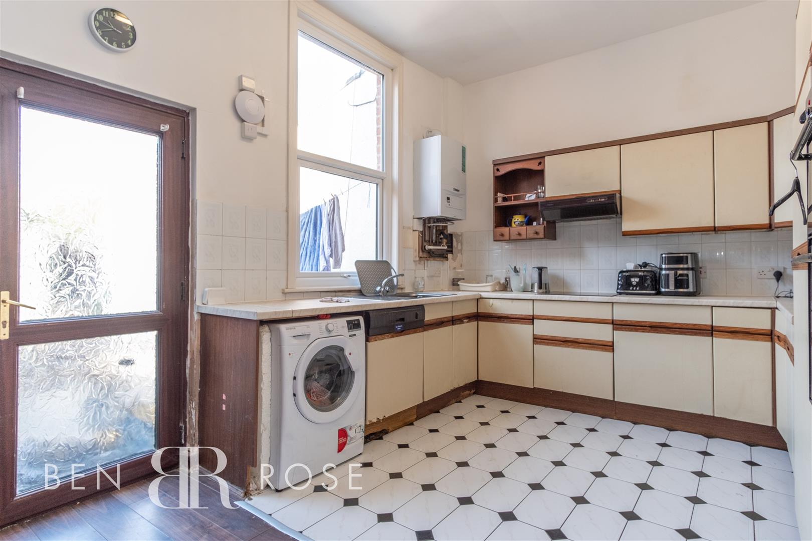 3 bed property in Church Terrace, Preston